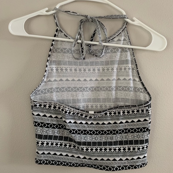 crop halter top with print - Picture 2 of 3